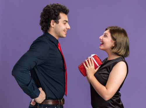 Tips to impress your man on propose day